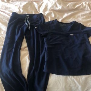 Figs Basic Scrub set